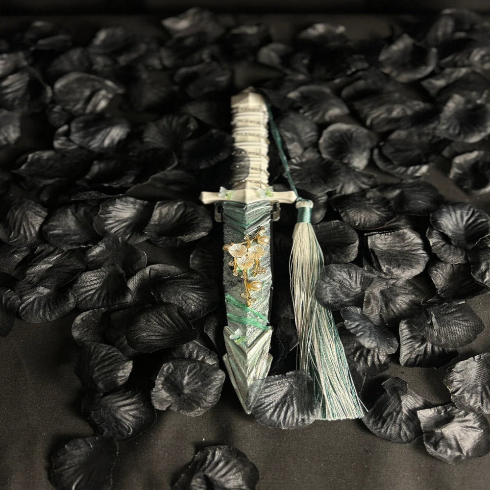 Velour Blades Daggers